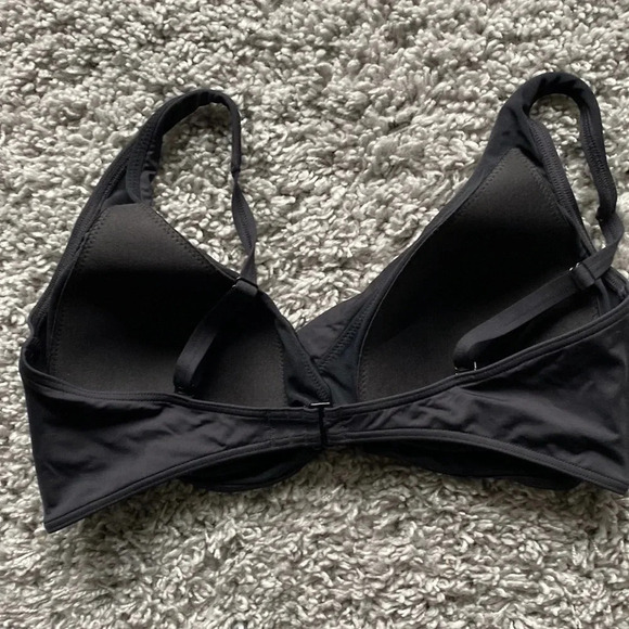 Sea Level Australia black twist front bikini top size US 14 - Picture 8 of 11